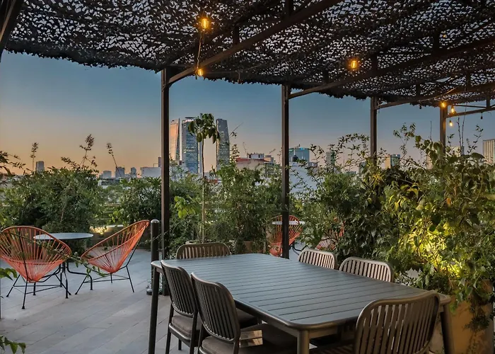 Par 608 Apartment *