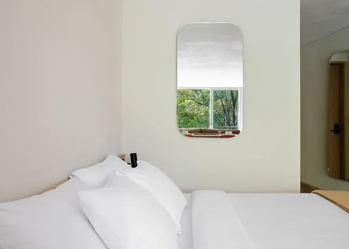 Par 608 Apartment *