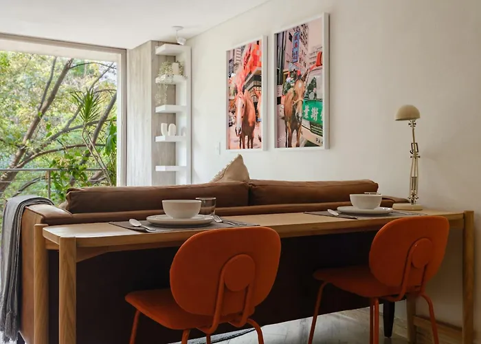 Par 608 Apartment *