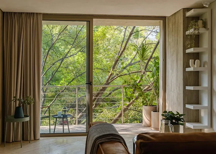 Par 608 Apartment